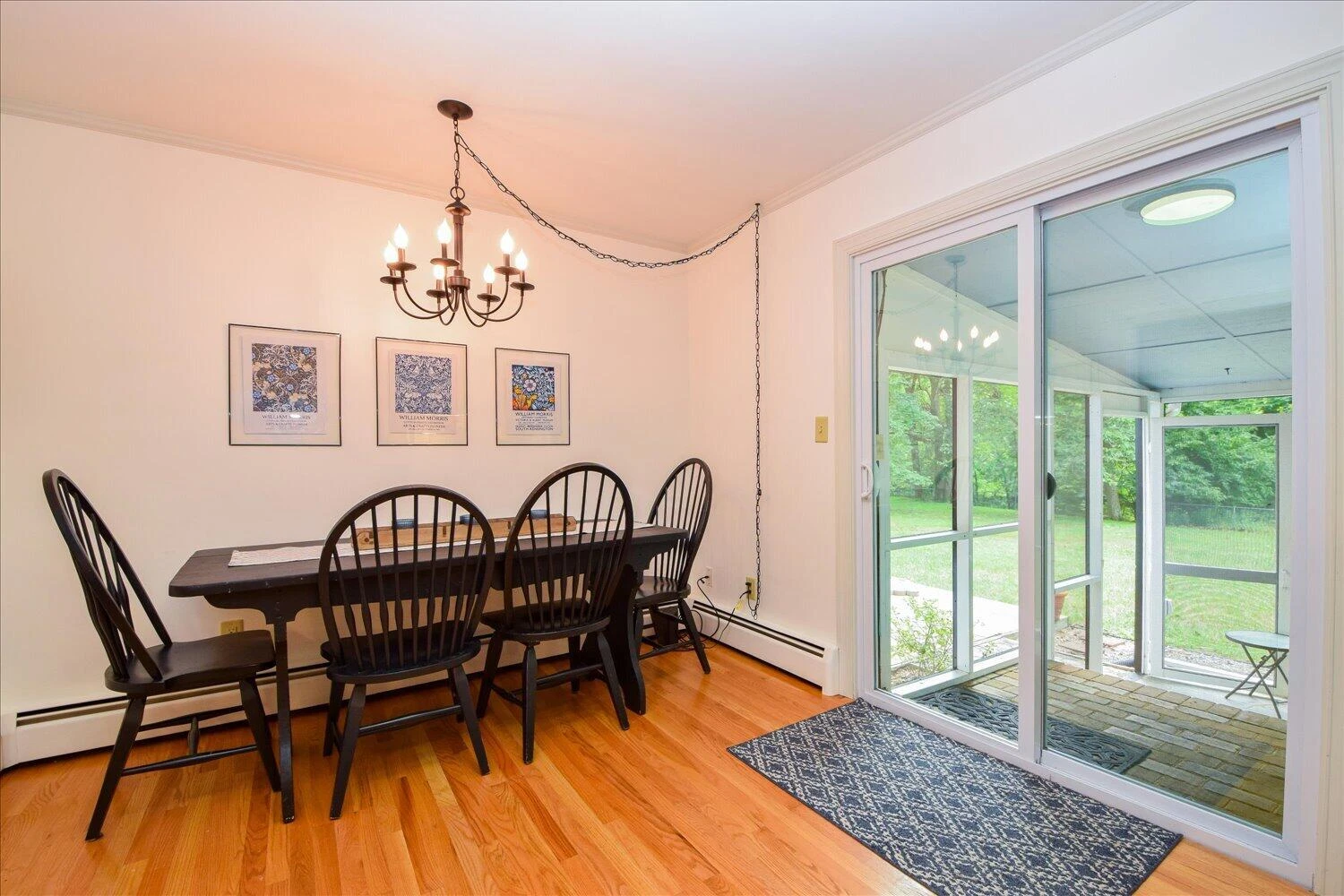 852 Austin AVE - Photo 5