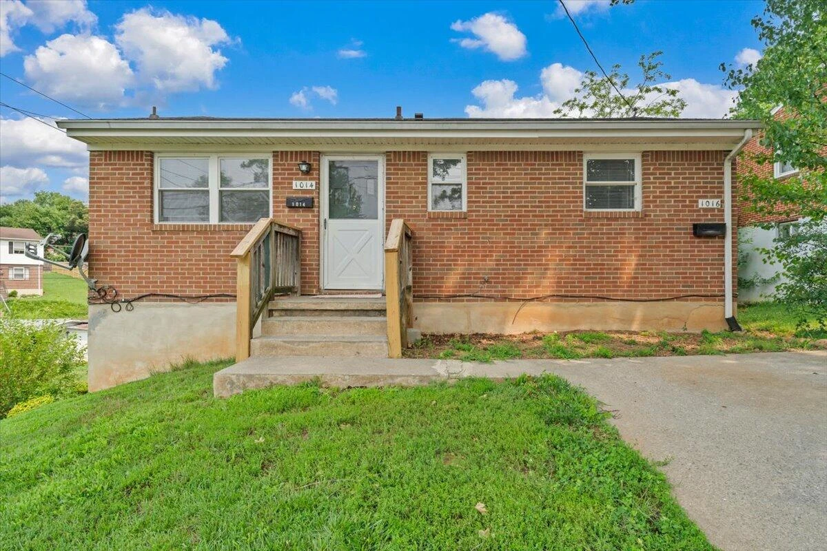 1016 Woodrow AVE SE