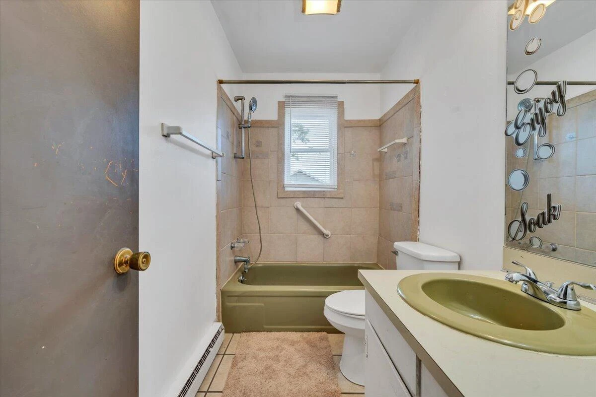 1016 Woodrow AVE SE - Photo 15