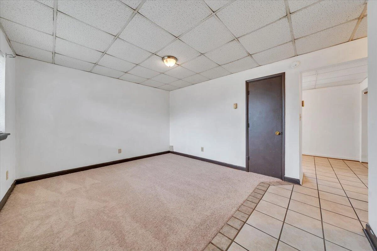 1016 Woodrow AVE SE - Photo 3