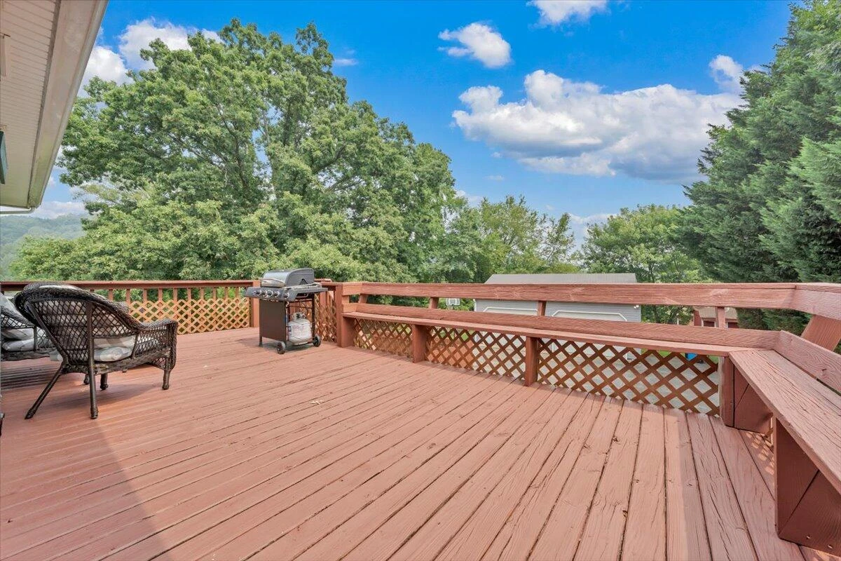 1112 Tipton AVE SE - Photo 38