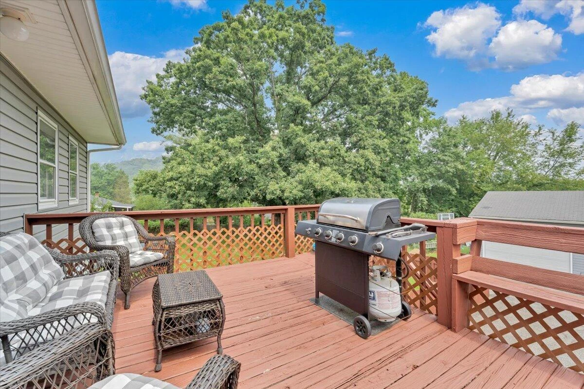 1112 Tipton AVE SE - Photo 39