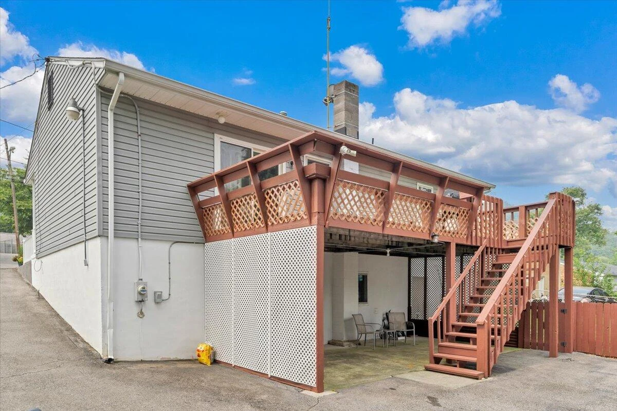 1112 Tipton AVE SE - Photo 42