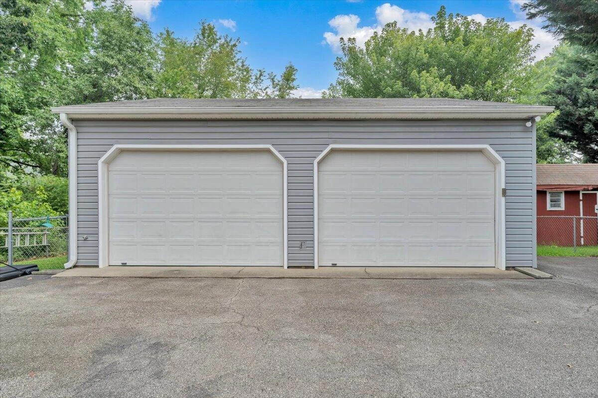 1112 Tipton AVE SE - Photo 48