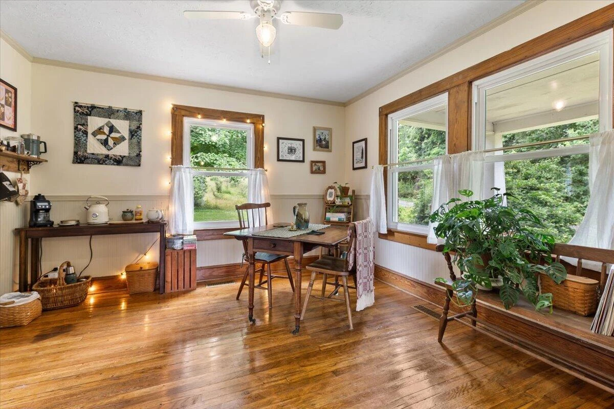 1249 Easy DR NW - Photo 9