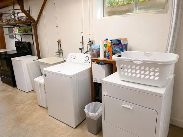 114 Maplelawn AVE NE - Photo 13