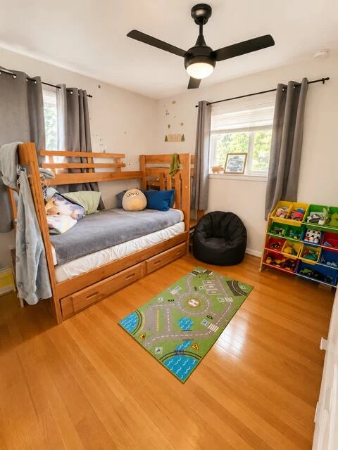 114 Maplelawn AVE NE - Photo 3