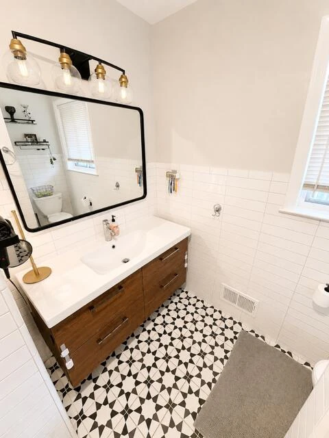 114 Maplelawn AVE NE - Photo 5