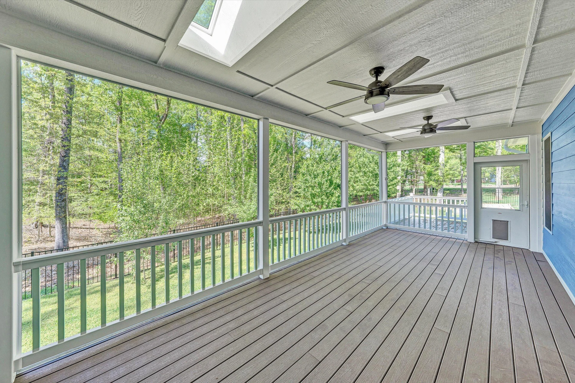 165 Peninsula DR - Photo 15