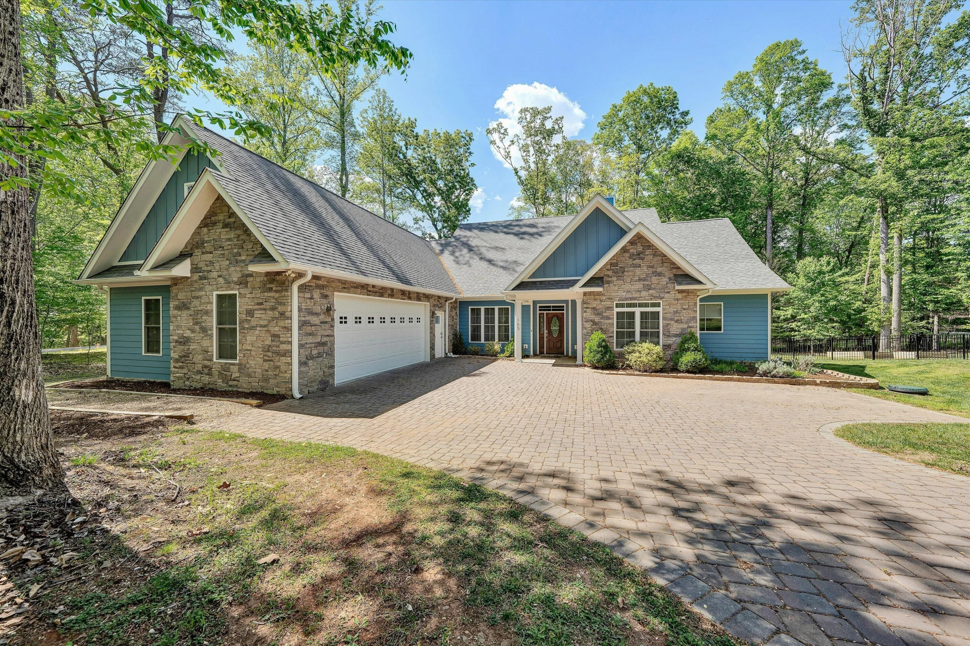 165 Peninsula DR - Photo 3