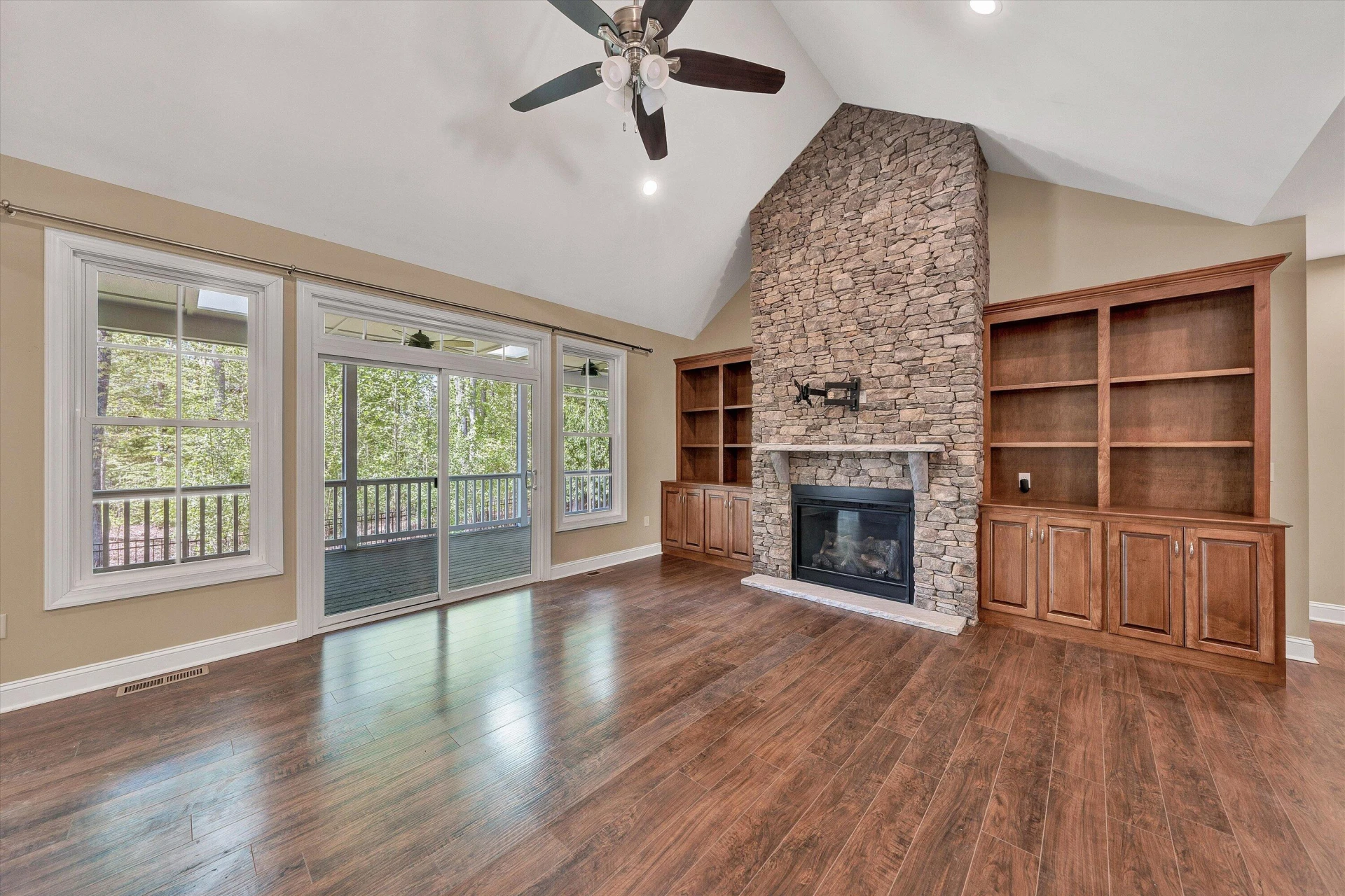 165 Peninsula DR - Photo 7