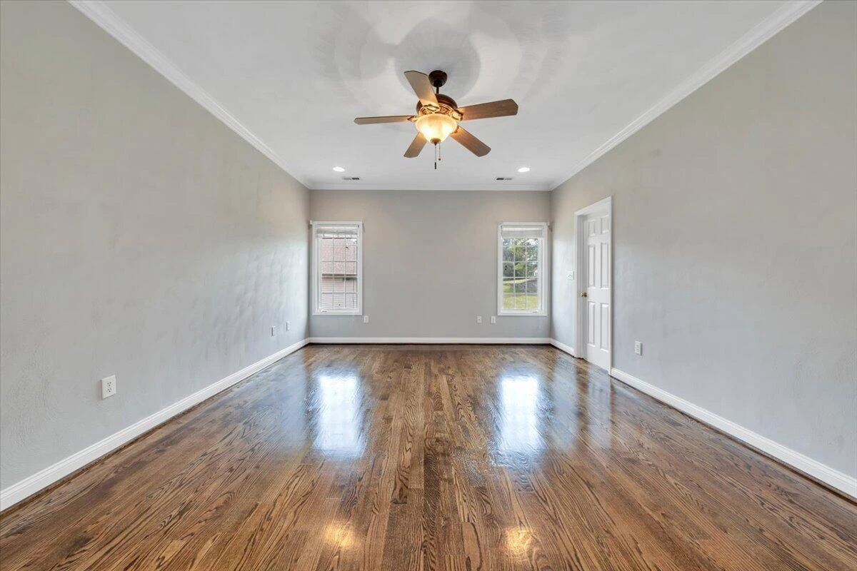 2512 Oak Ridge LN - Photo 27