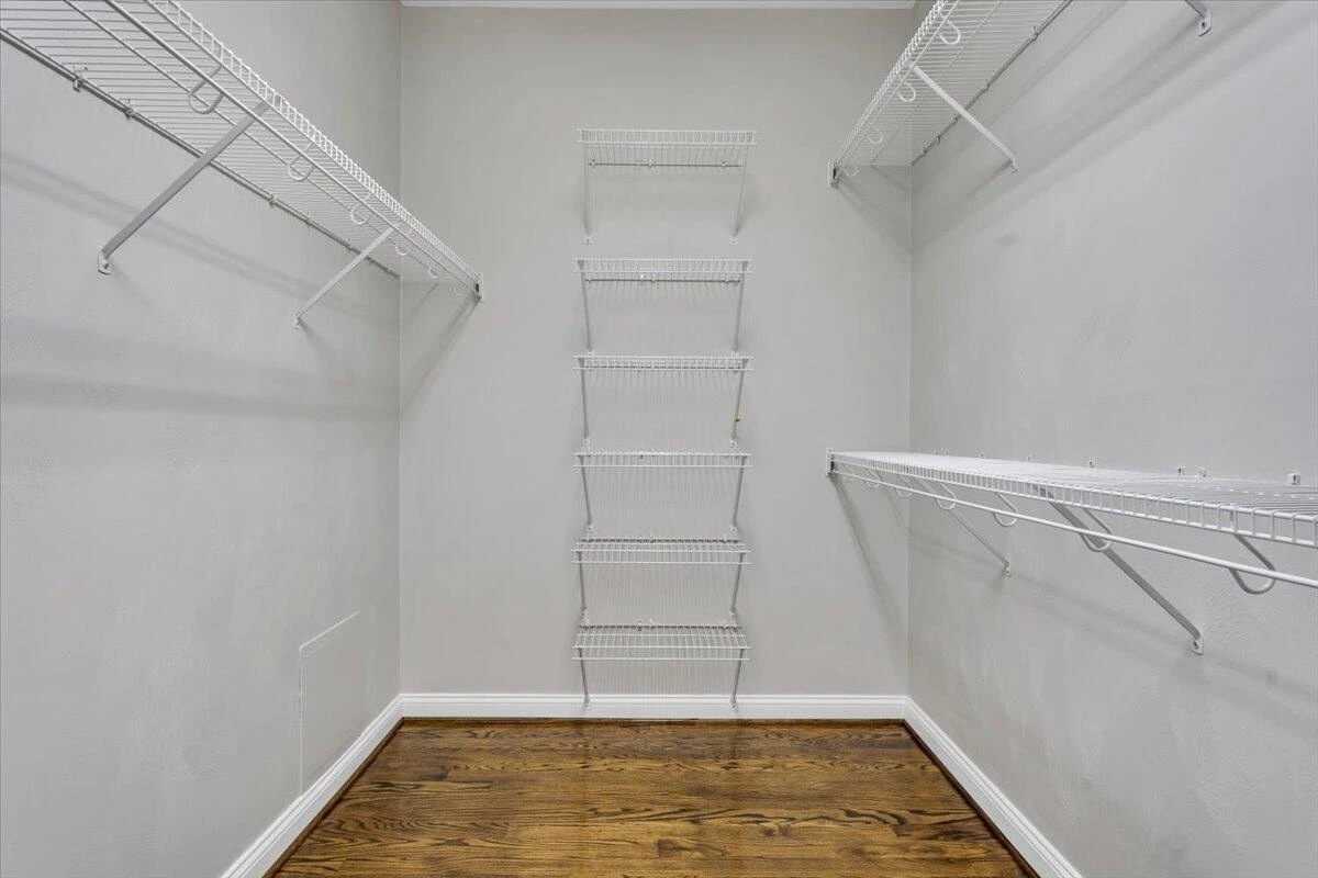 2512 Oak Ridge LN - Photo 28