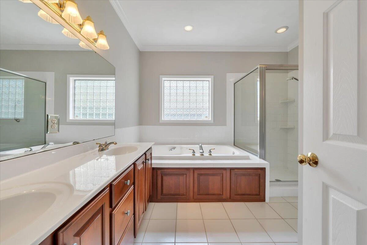 2512 Oak Ridge LN - Photo 30