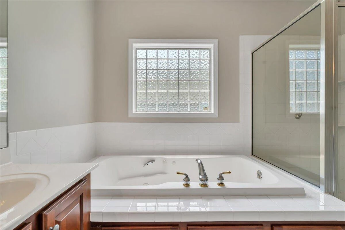 2512 Oak Ridge LN - Photo 31