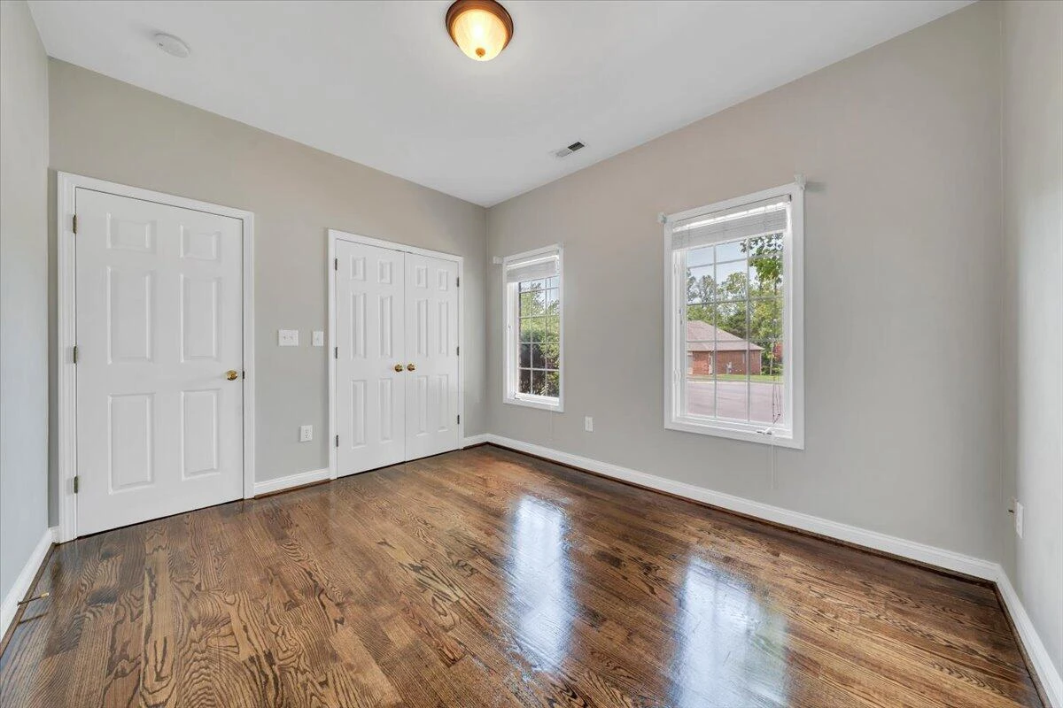 2512 Oak Ridge LN - Photo 34