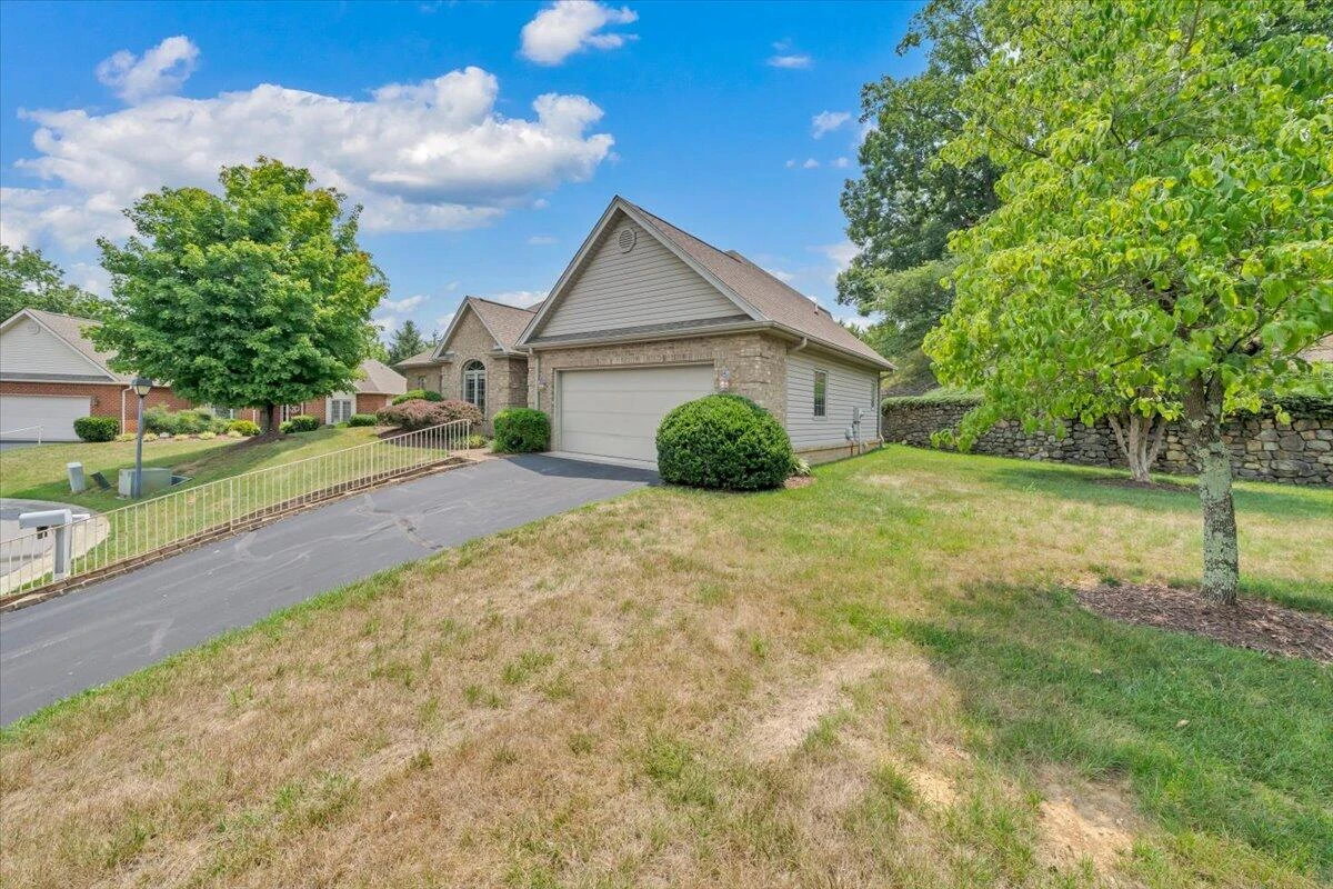 2512 Oak Ridge LN - Photo 46