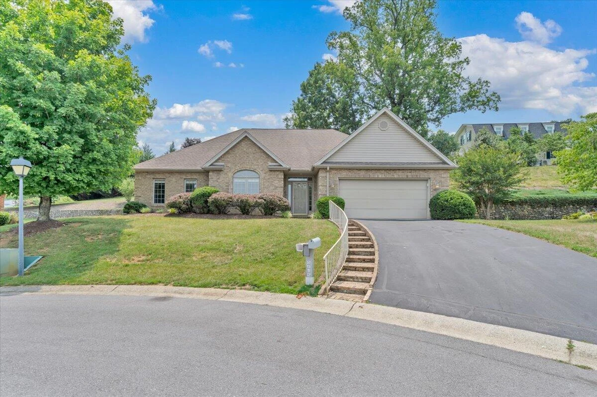 2512 Oak Ridge LN - Photo 48