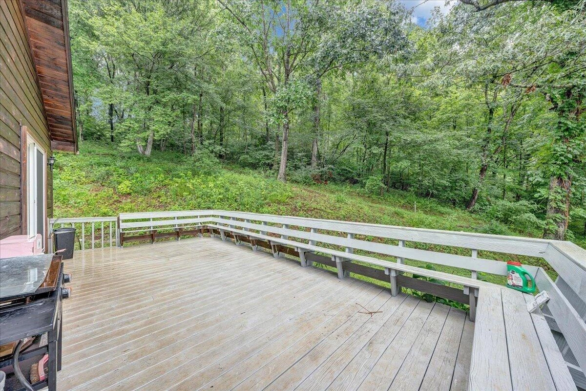 252 Copperfield RD - Photo 16