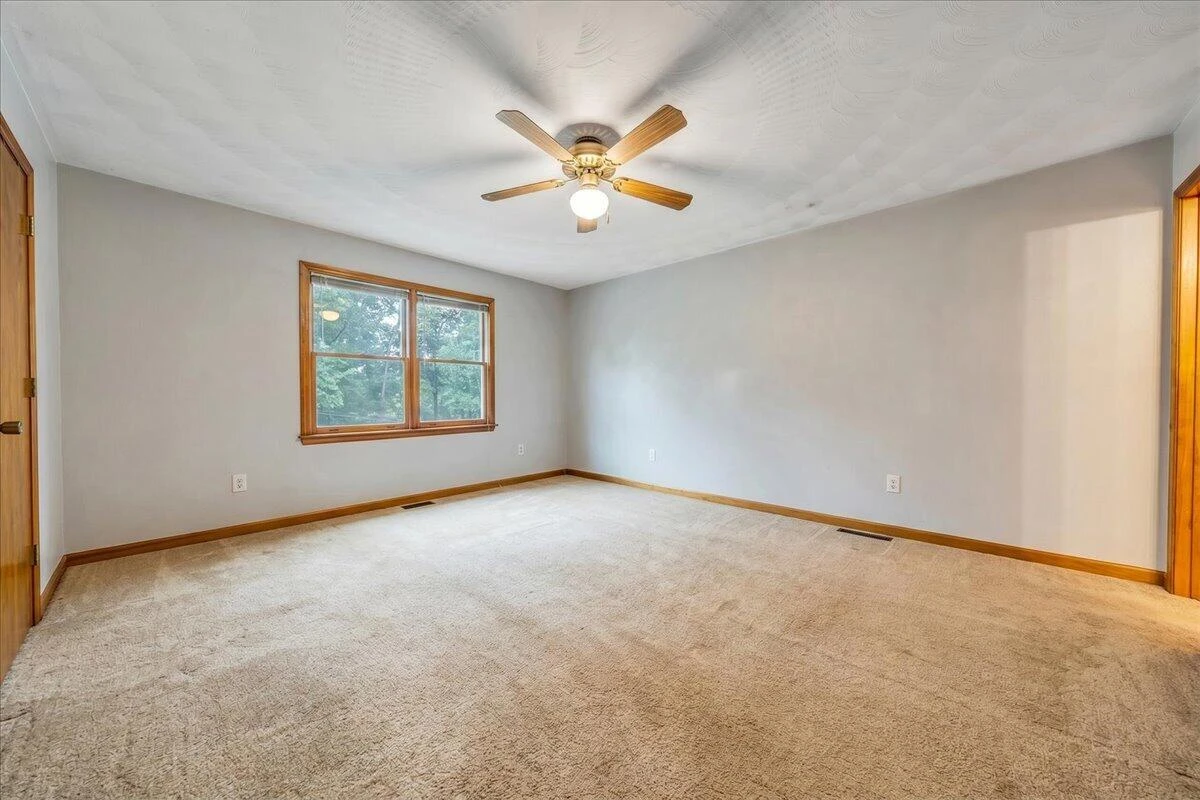 252 Copperfield RD - Photo 8