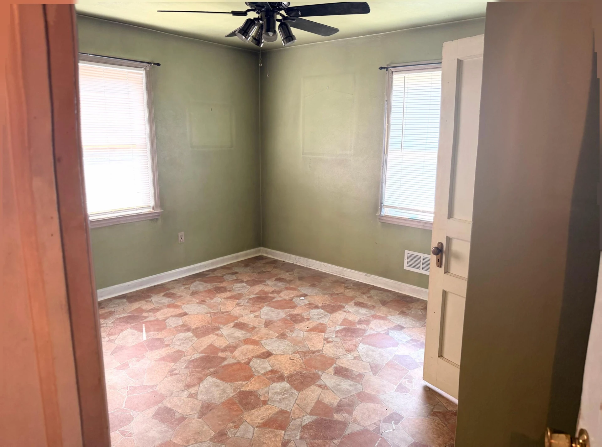3002 Roberts RD SW - Photo 8
