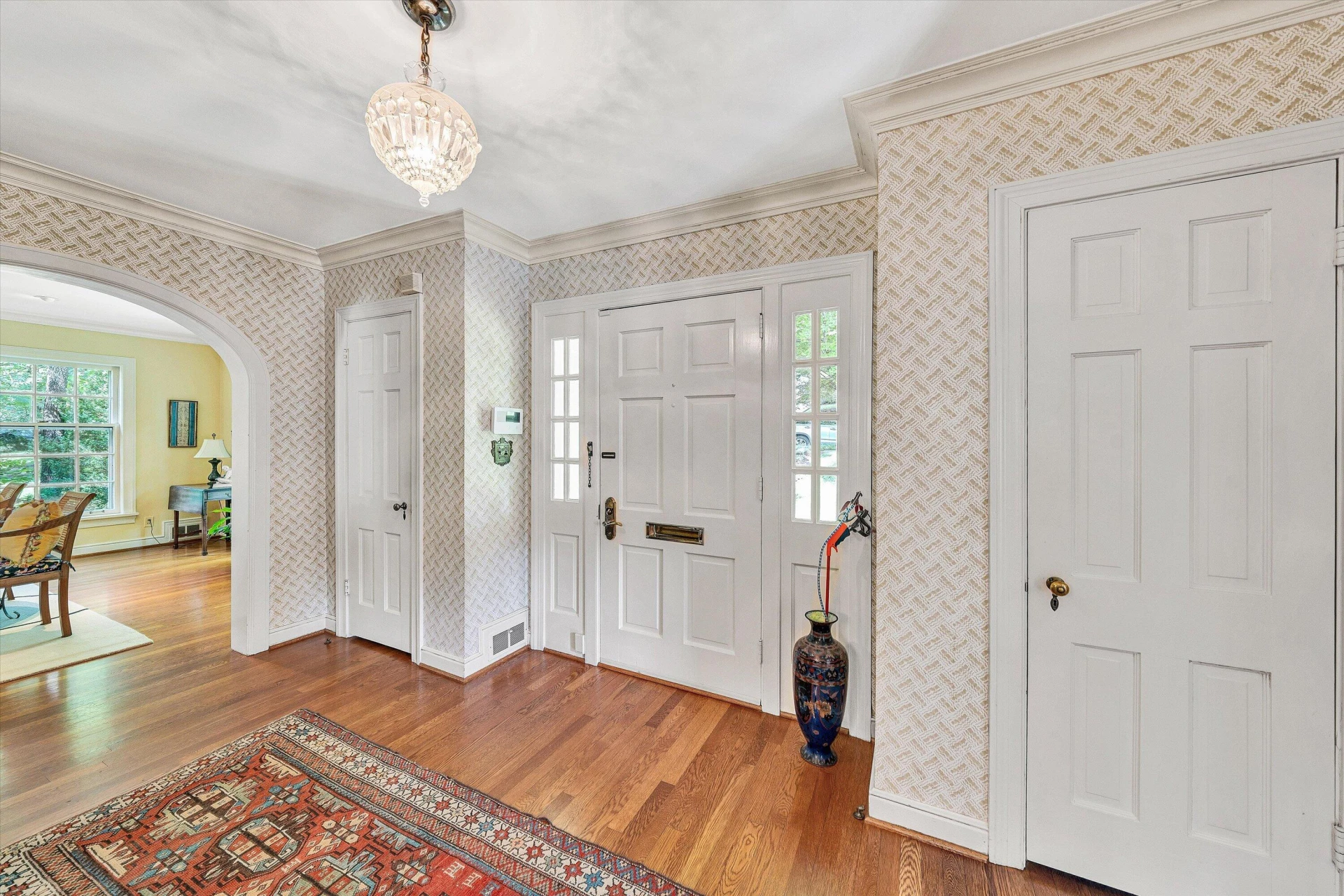2421 Cornwallis AVE SE - Photo 3