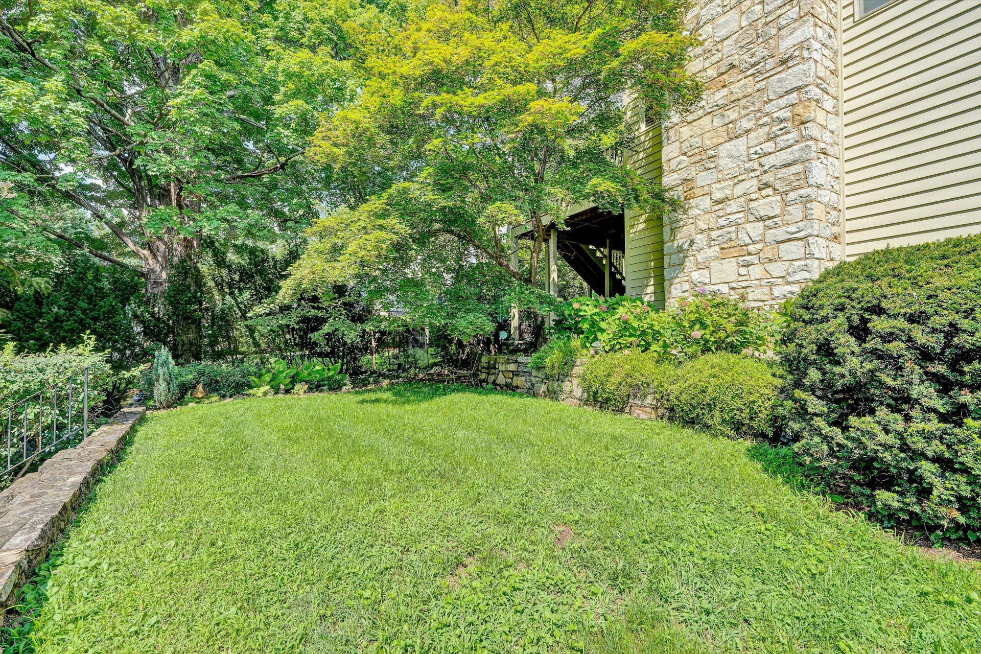 2421 Cornwallis AVE SE - Photo 45