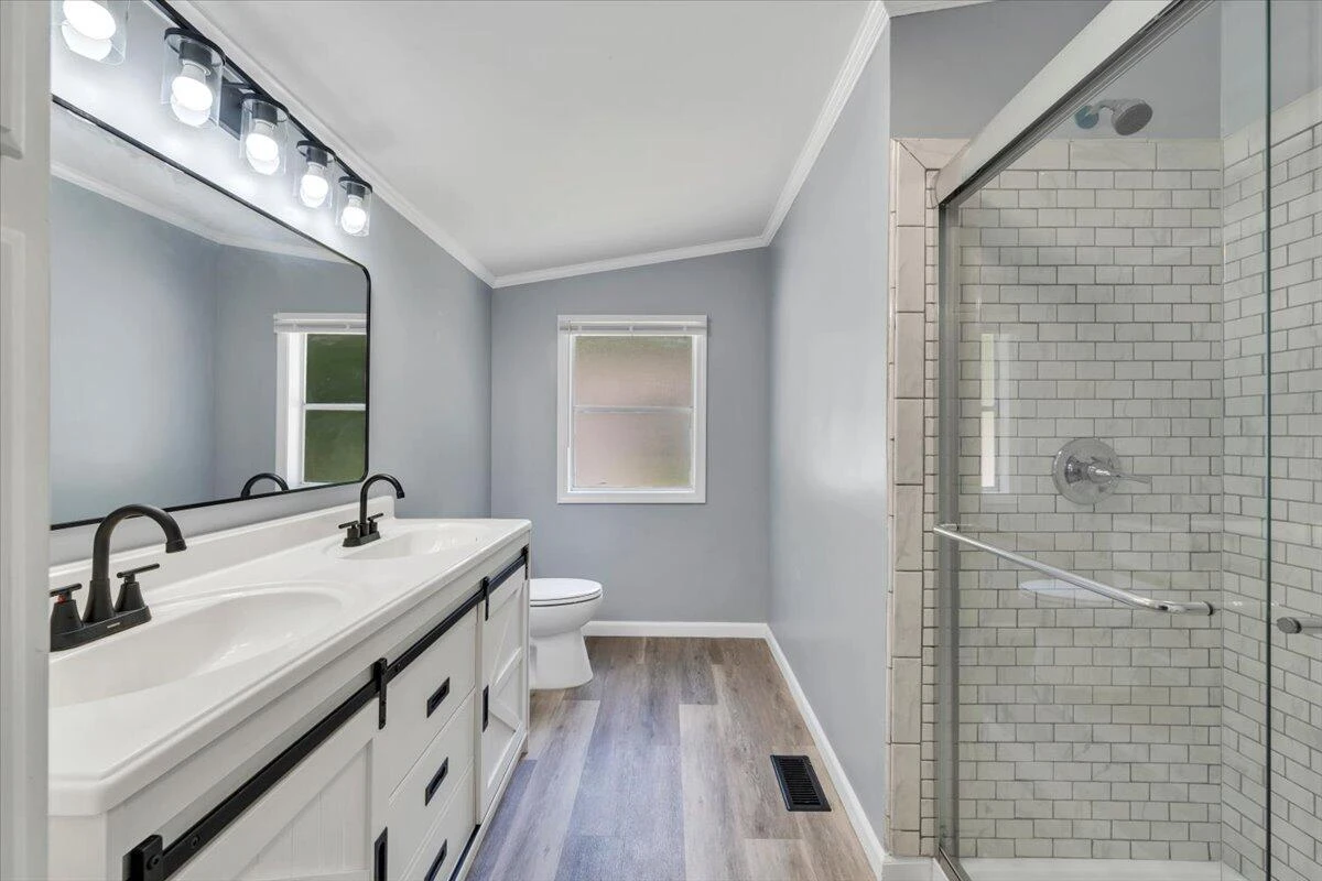 8444 Jeters Chapel RD - Photo 26