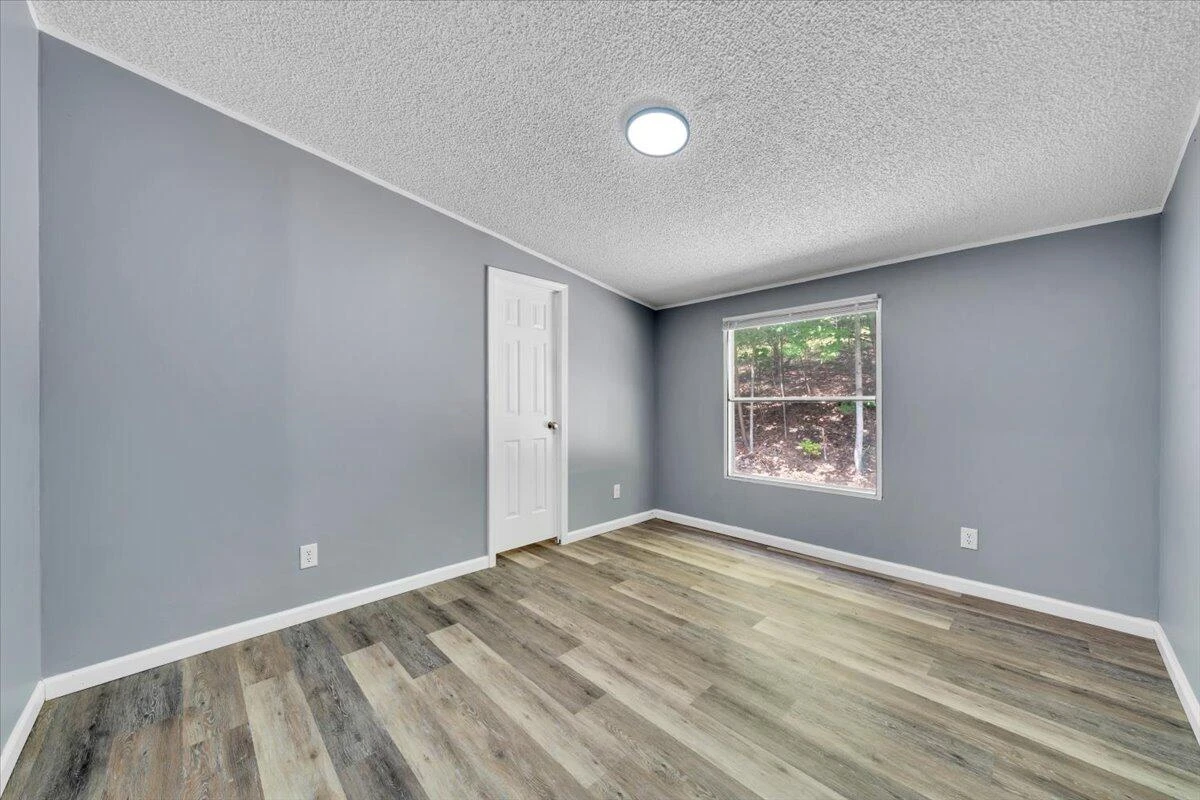 8444 Jeters Chapel RD - Photo 29