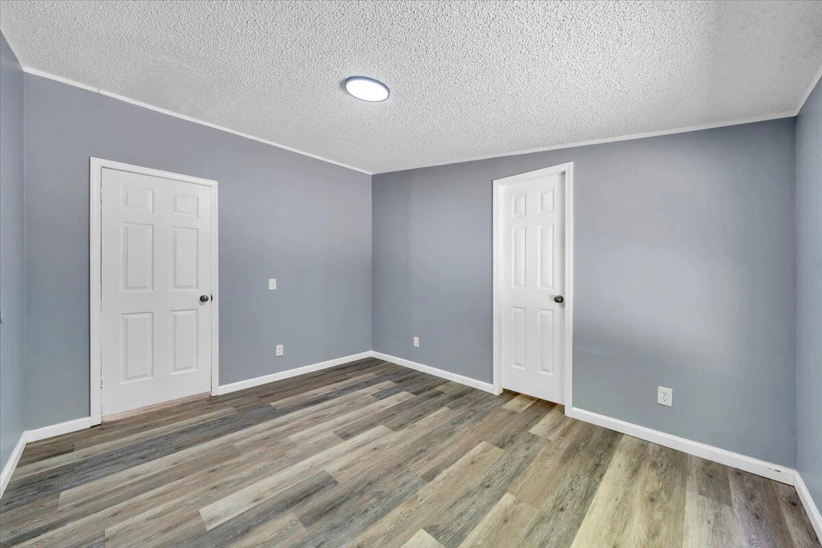 8444 Jeters Chapel RD - Photo 30