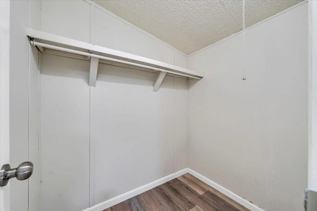 8444 Jeters Chapel RD - Photo 31