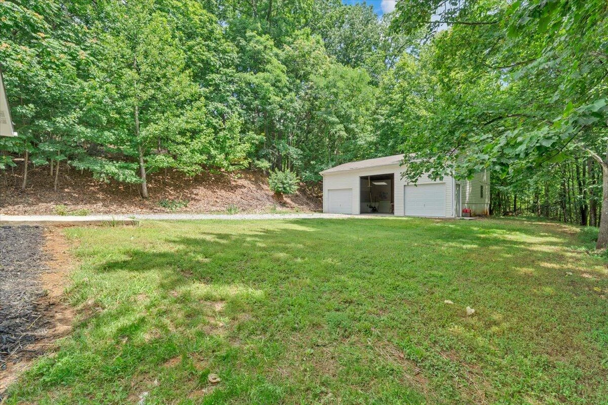 8444 Jeters Chapel RD - Photo 38