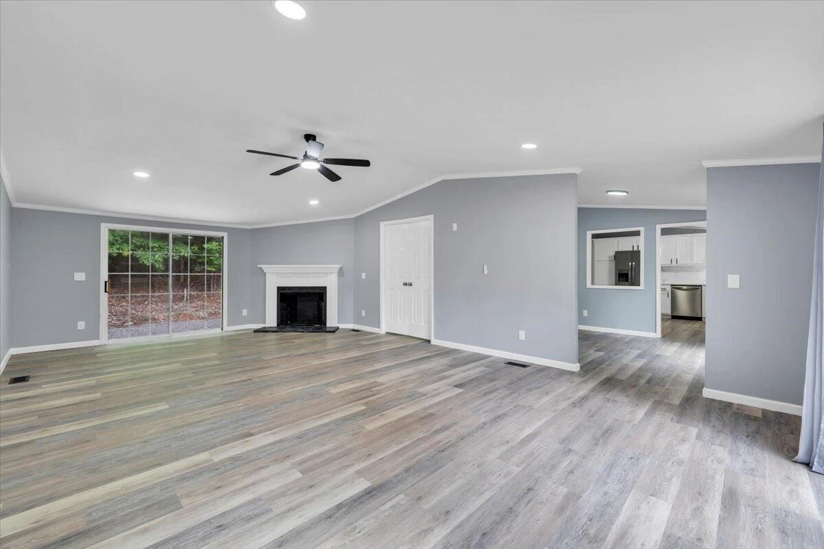 8444 Jeters Chapel RD - Photo 8
