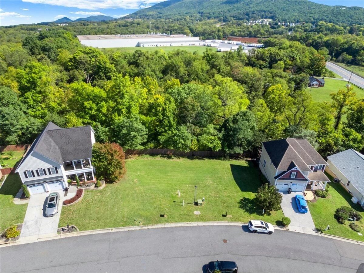 4891 Summerville LN - Photo 9