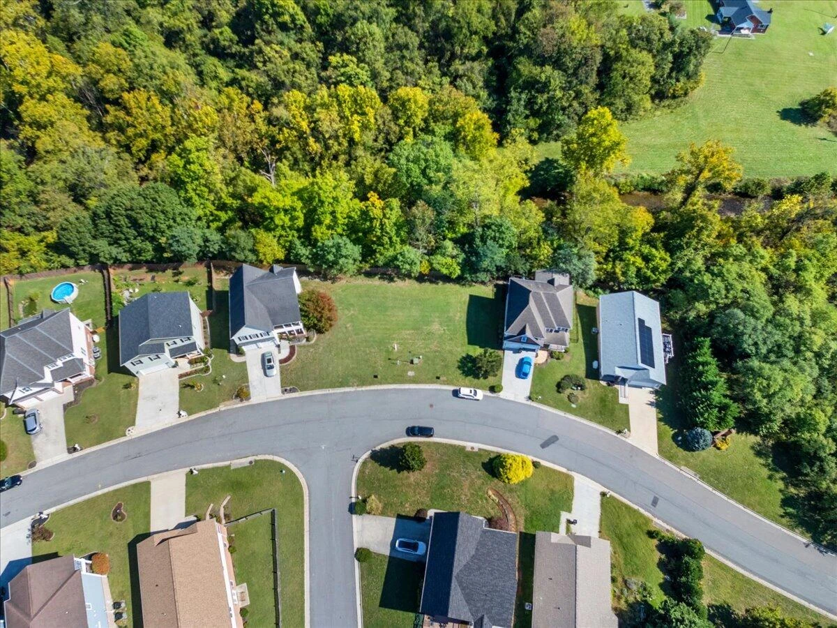 4891 Summerville LN - Photo 11
