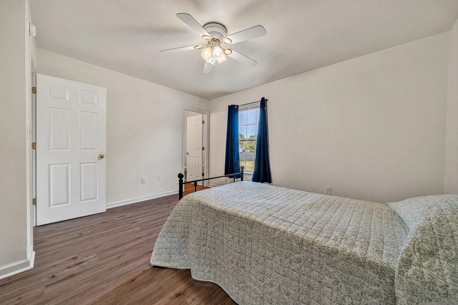2517 Bloomfield AVE - Photo 20