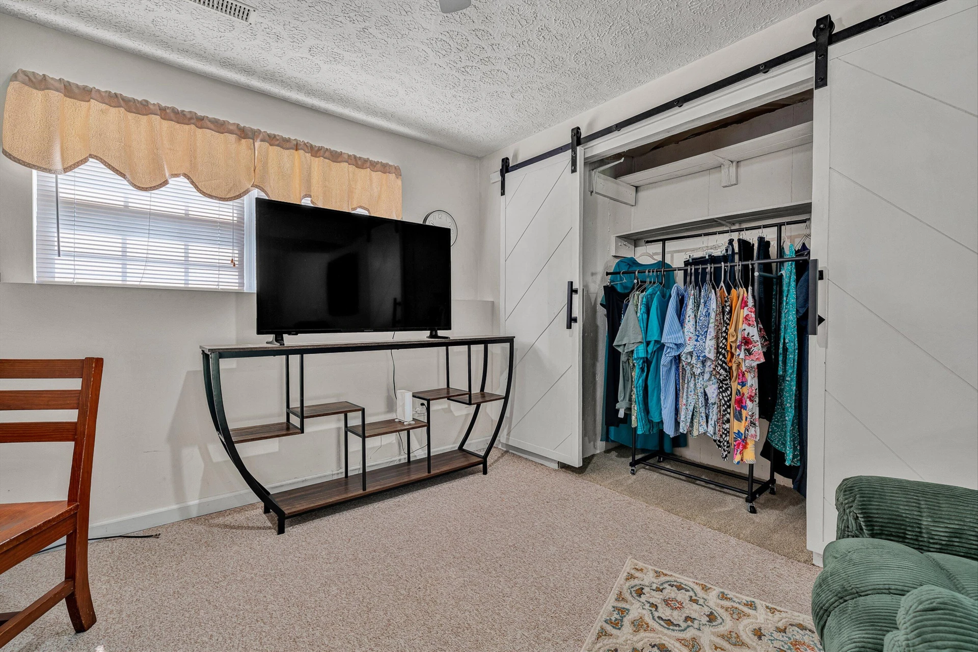 2517 Bloomfield AVE - Photo 24