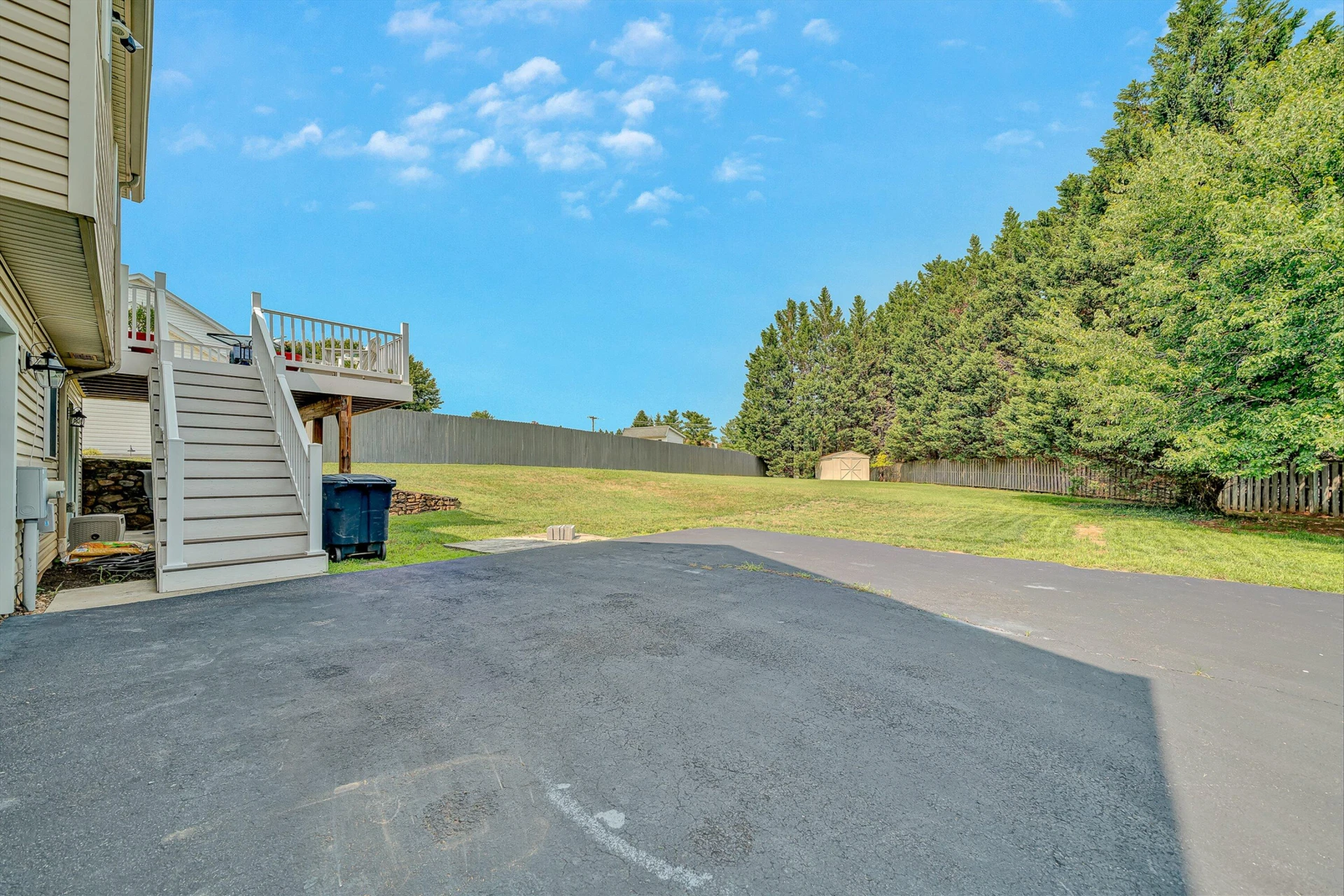 2517 Bloomfield AVE - Photo 31