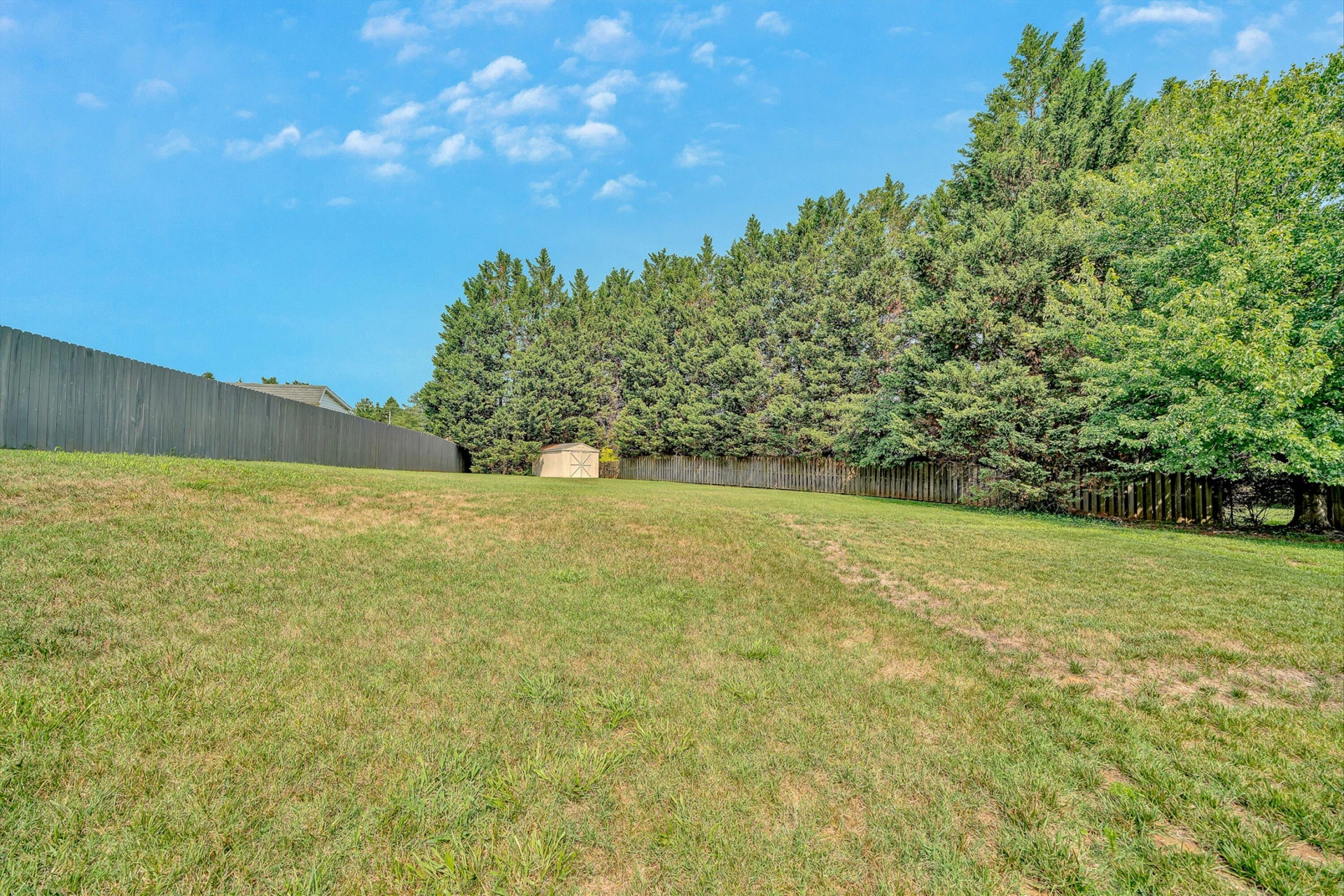 2517 Bloomfield AVE - Photo 32