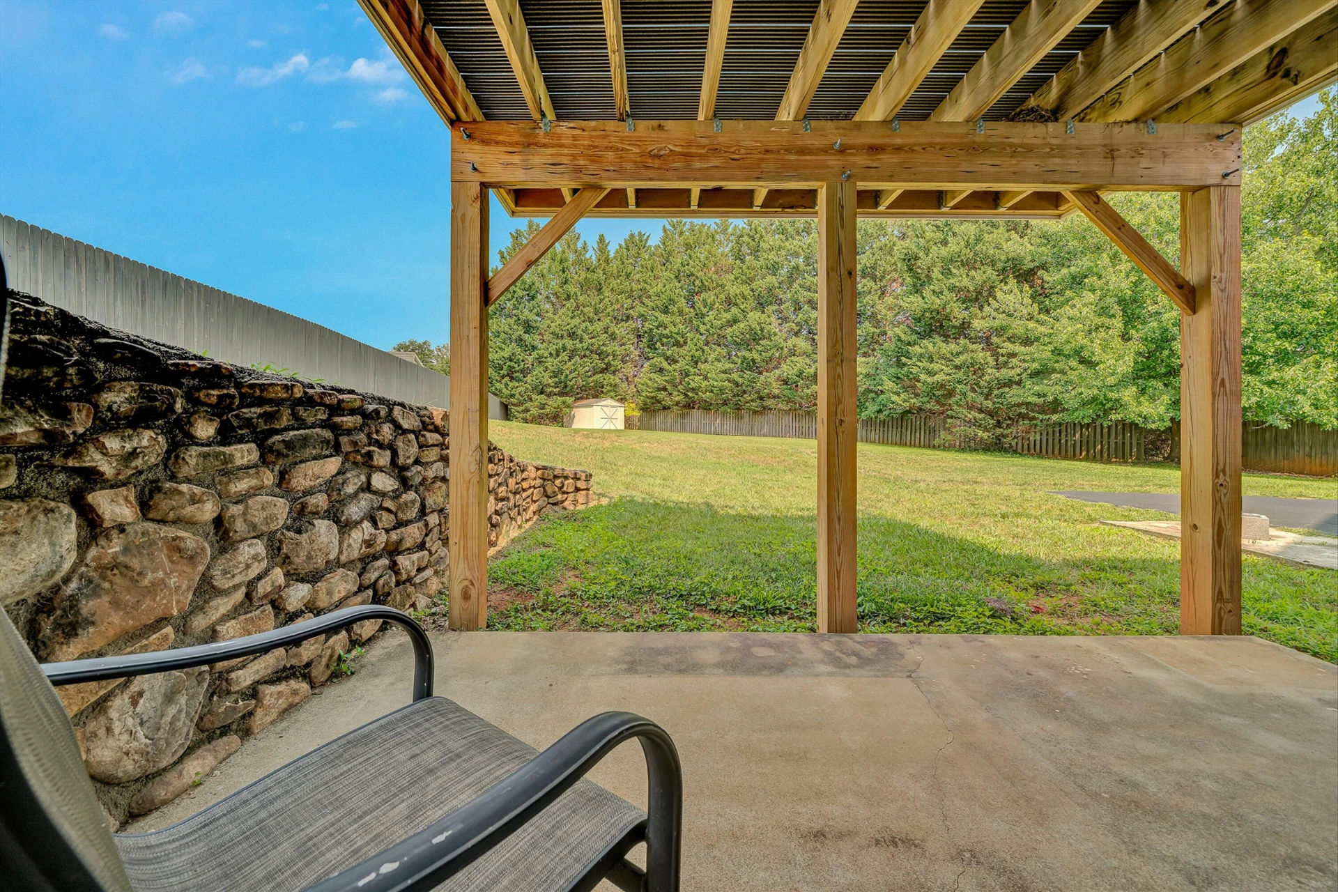 2517 Bloomfield AVE - Photo 38