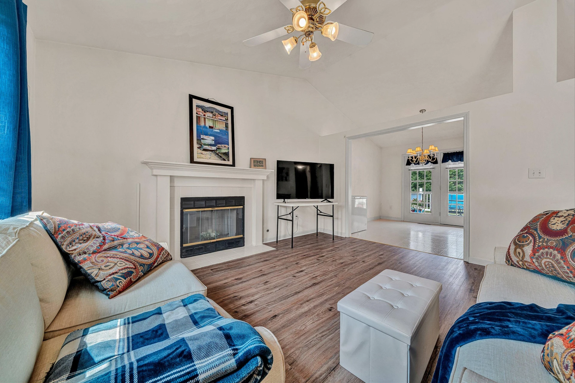 2517 Bloomfield AVE - Photo 7