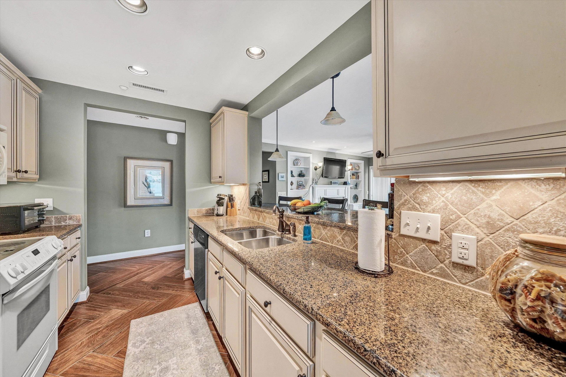 100 Bridgewater Pointe PL #UNIT 101 - Photo 10
