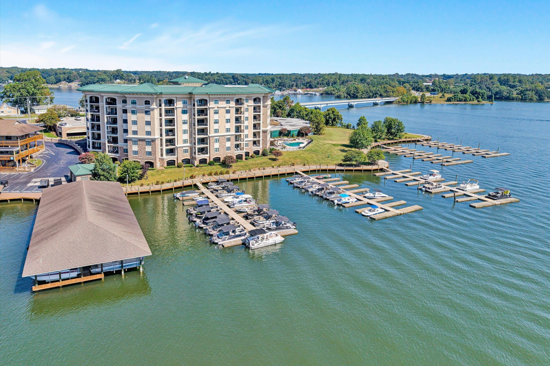100 Bridgewater Pointe PL #UNIT 101 - Photo 3