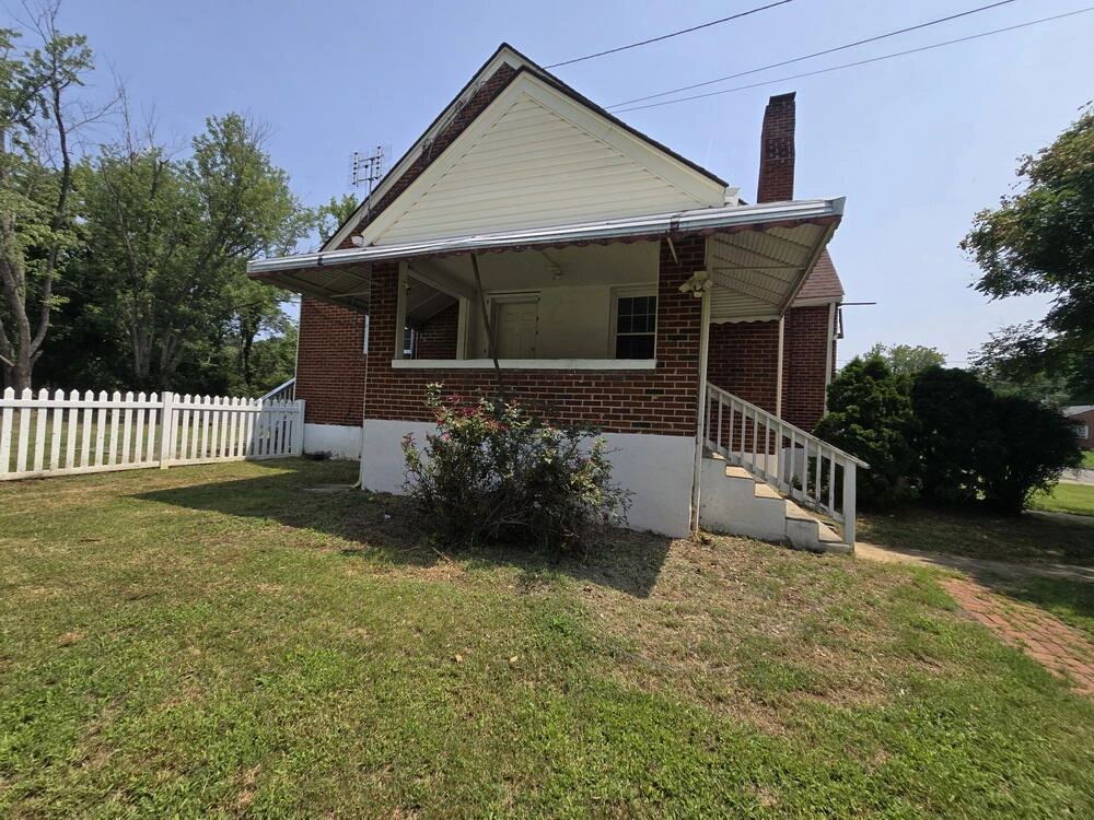 1208 Aspen ST NW - Photo 17