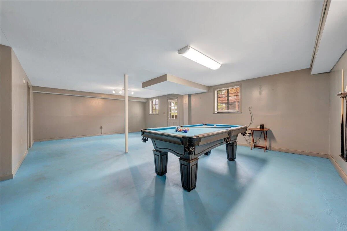 1544 Newton CIR - Photo 26