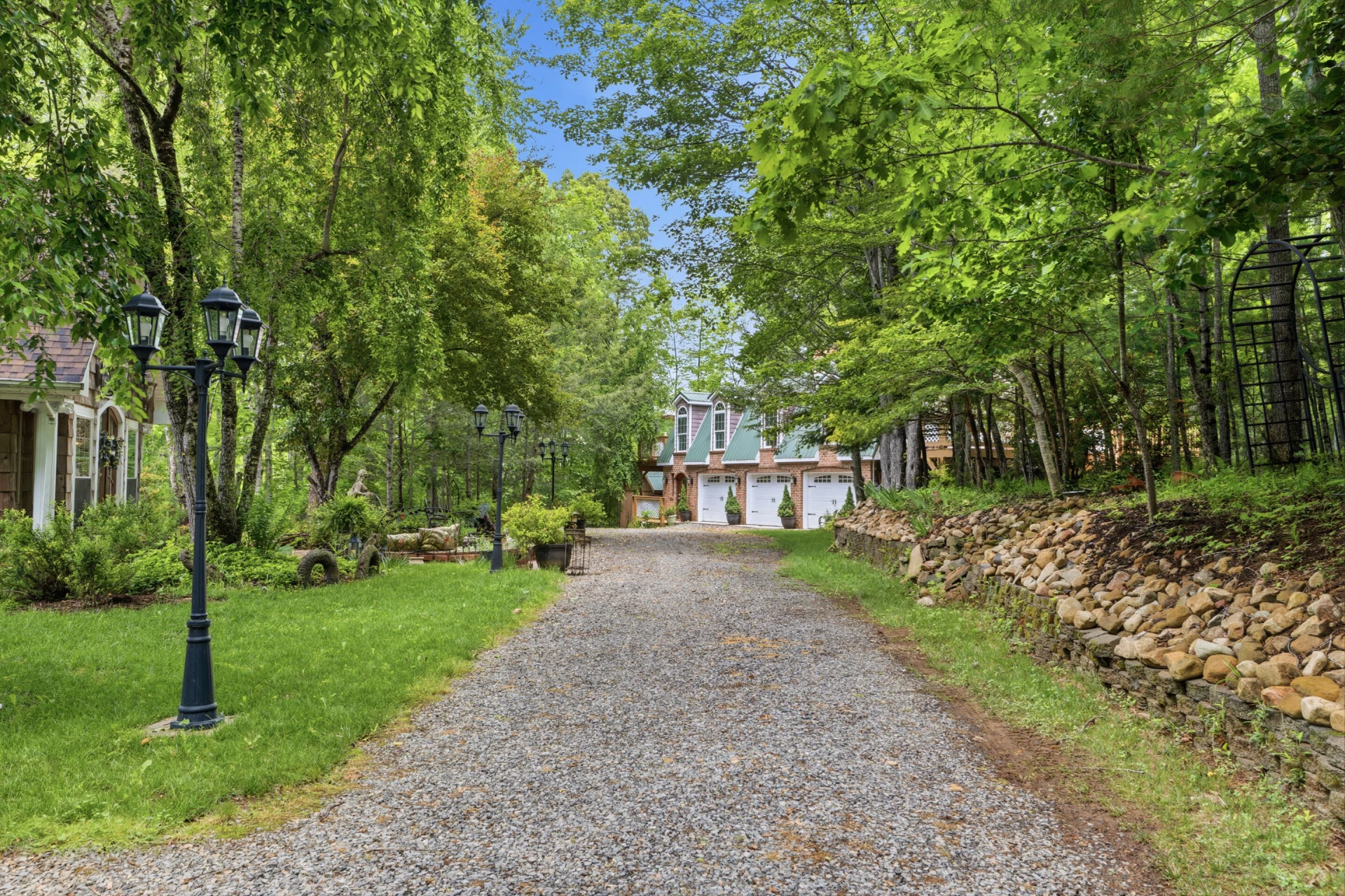 157 Burkes Hollow RD SW - Photo 65