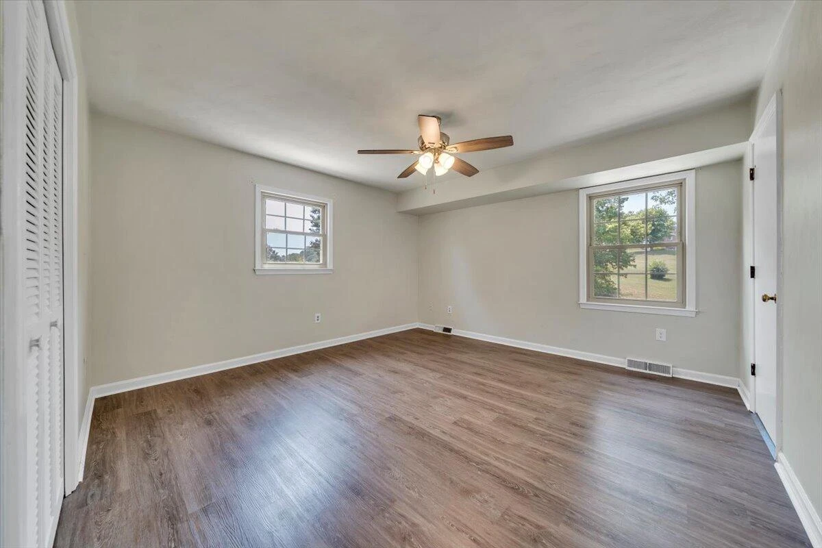 621 Bonnie LN - Photo 20