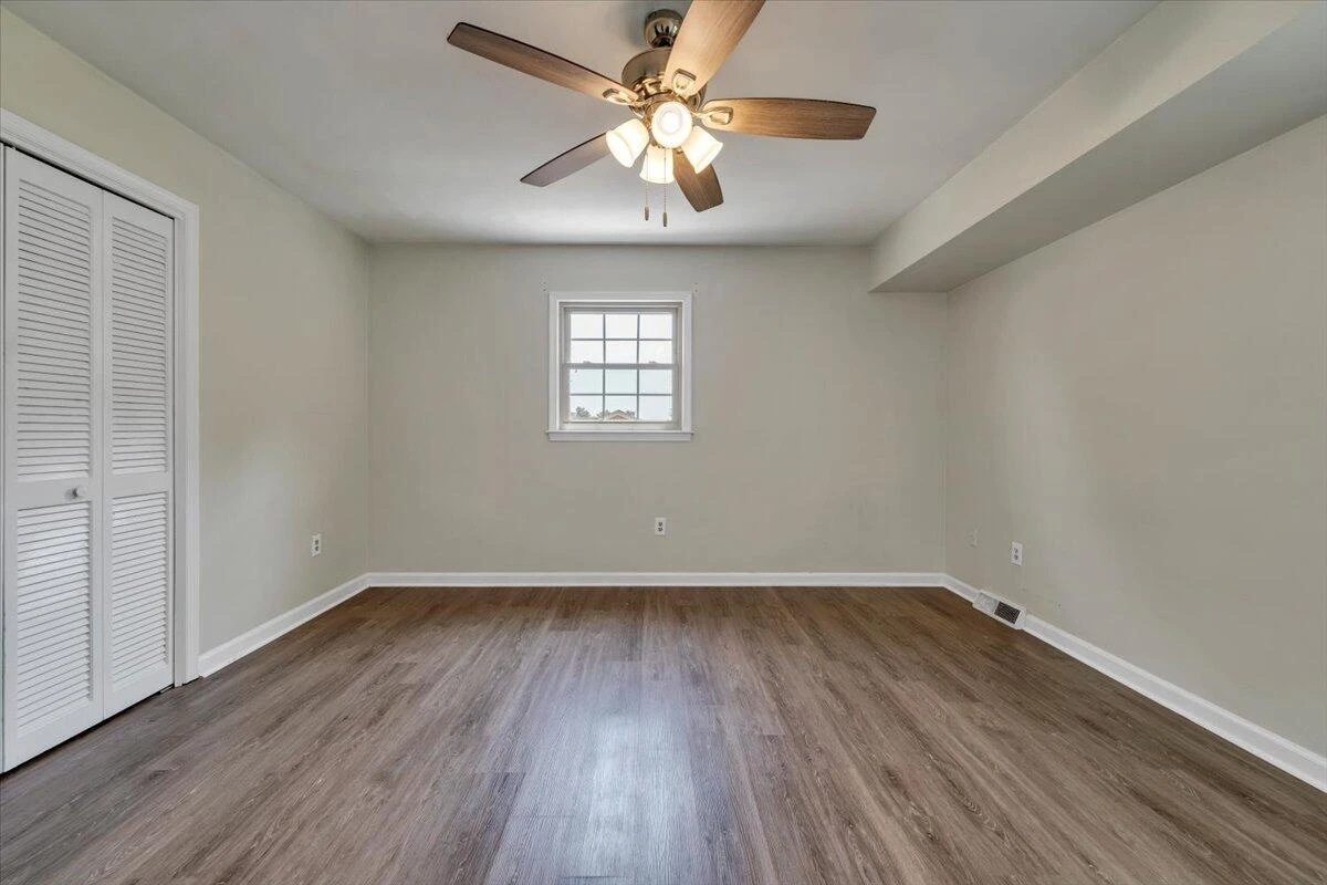621 Bonnie LN - Photo 21
