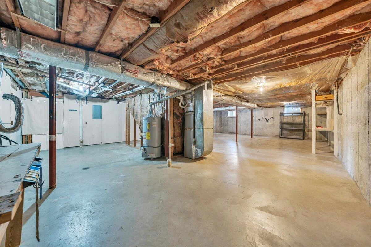 621 Bonnie LN - Photo 33