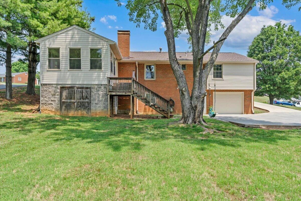 621 Bonnie LN - Photo 37